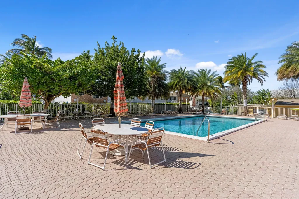 1009 N Ocean Boulevard Pompano Beach FL 33062