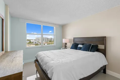 1009 N Ocean Boulevard Pompano Beach FL 33062