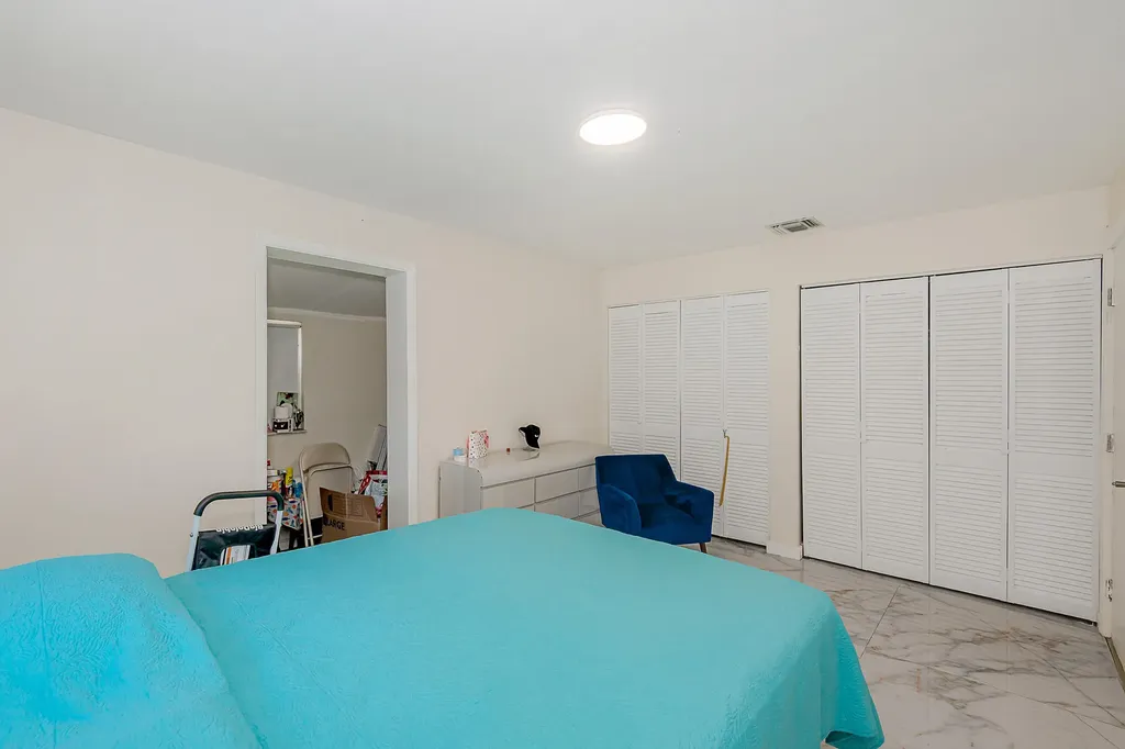 710 NE 58th Court Oakland Park FL 33334