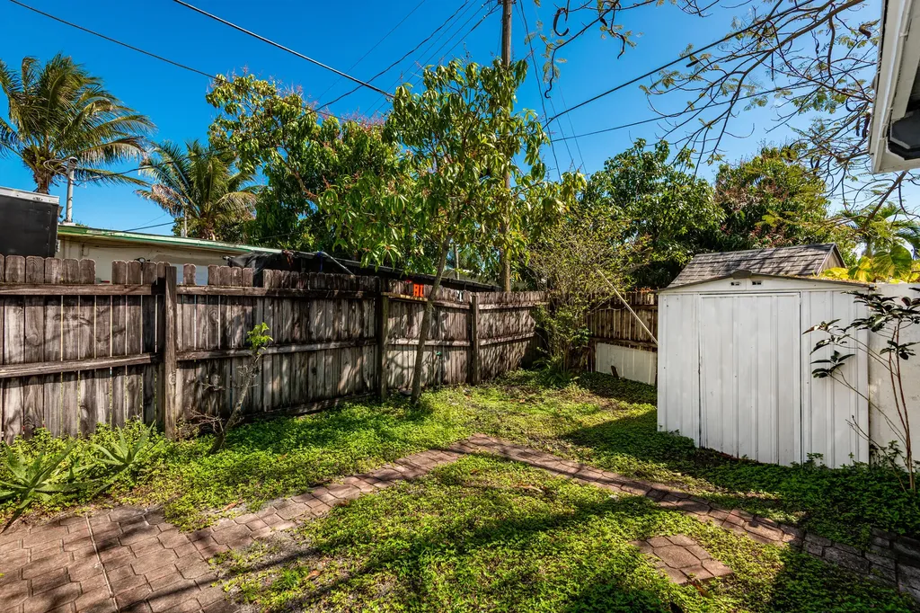 710 NE 58th Court Oakland Park FL 33334