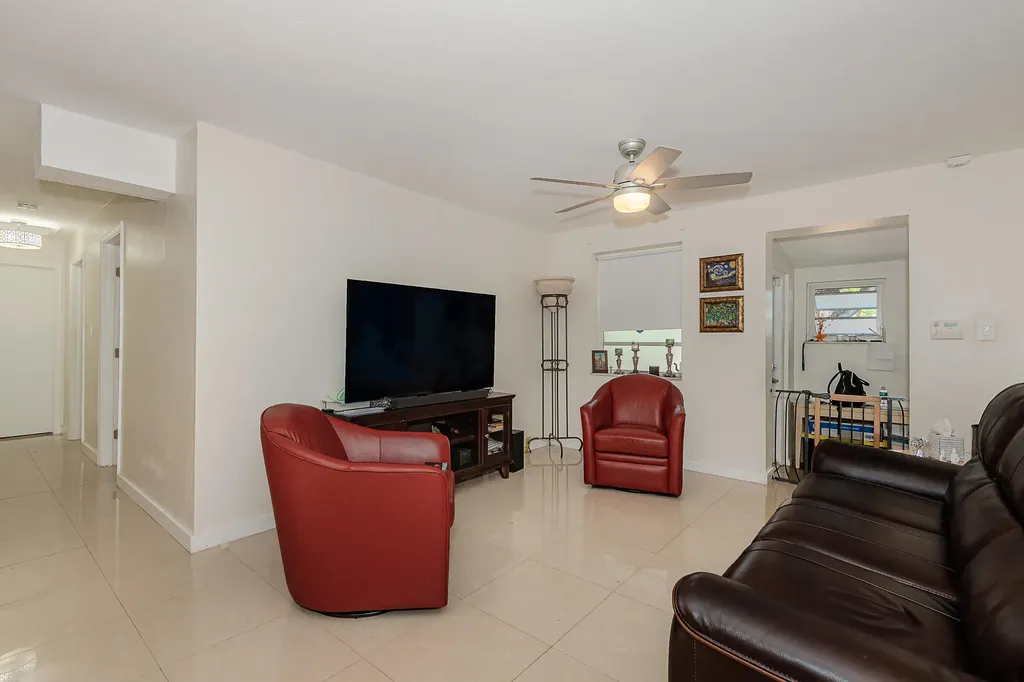 710 NE 58th Court Oakland Park FL 33334