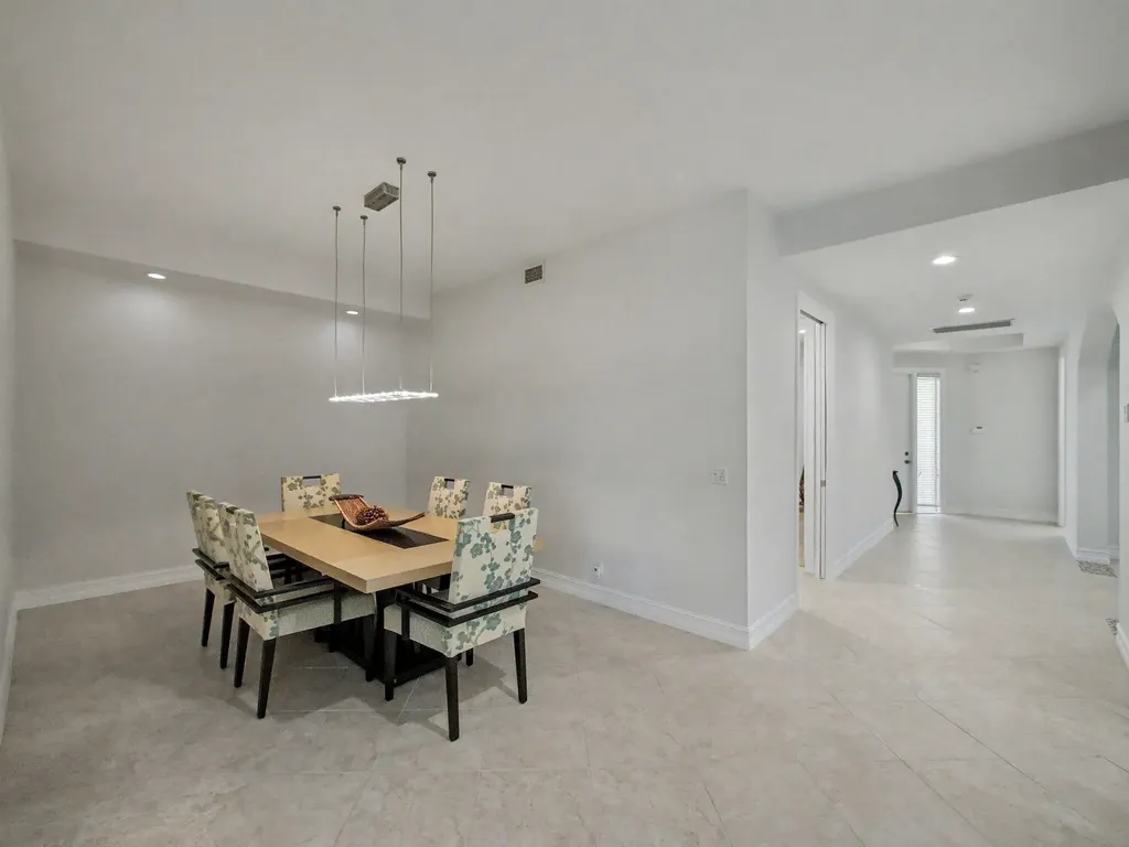 123 Palm Bay Terrace Palm Beach Gardens FL 33418