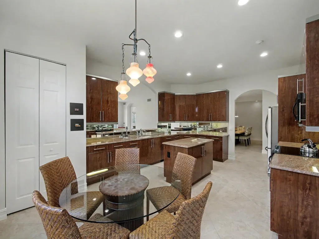 123 Palm Bay Terrace Palm Beach Gardens FL 33418