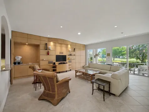 123 Palm Bay Terrace Palm Beach Gardens FL 33418