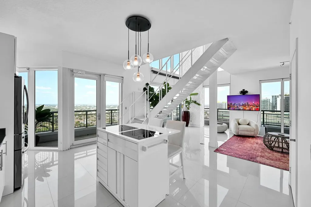 60 SW 13th Street Miami FL 33130