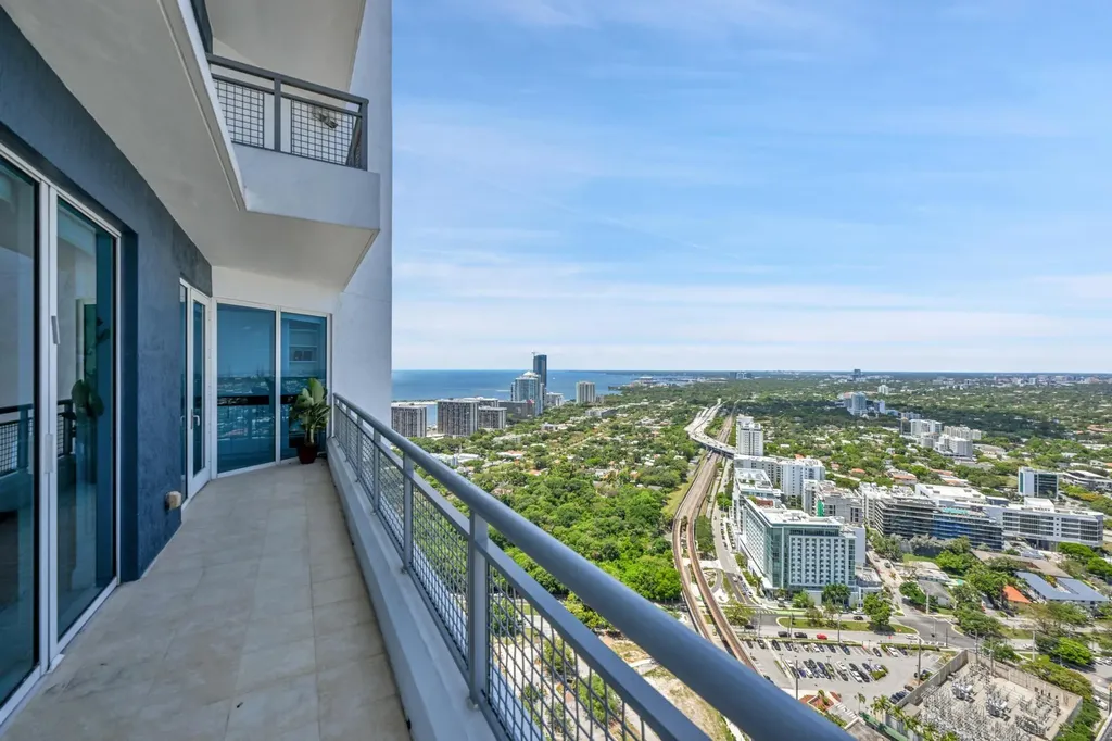 60 SW 13th Street Miami FL 33130