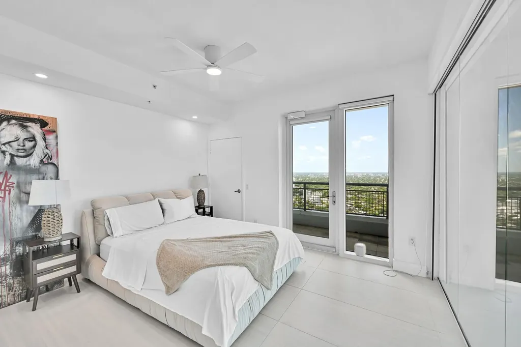 60 SW 13th Street Miami FL 33130