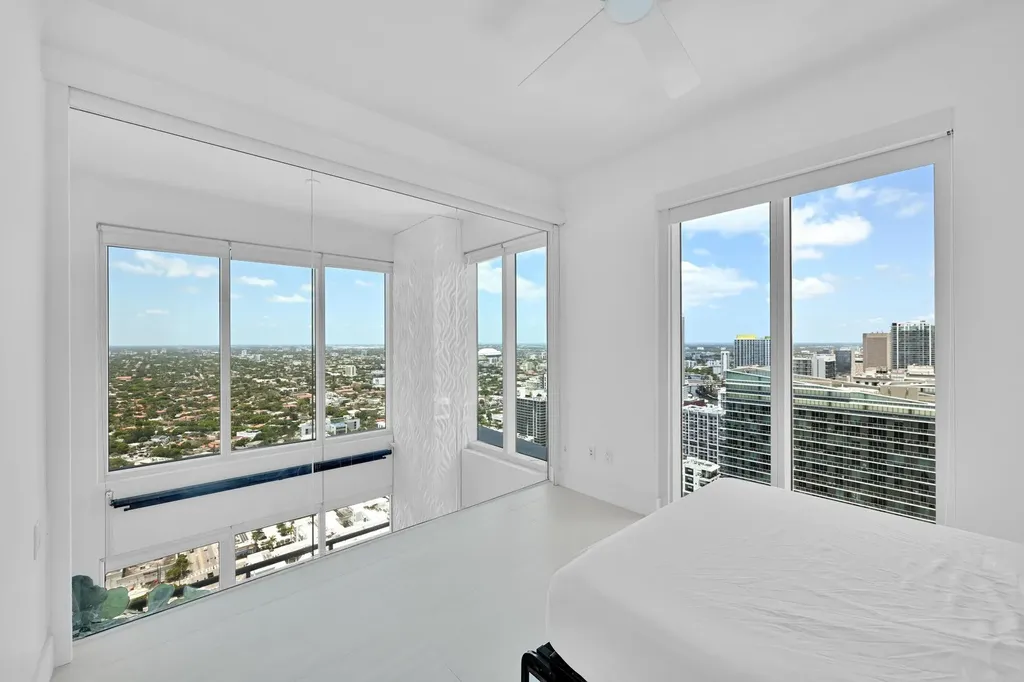 60 SW 13th Street Miami FL 33130