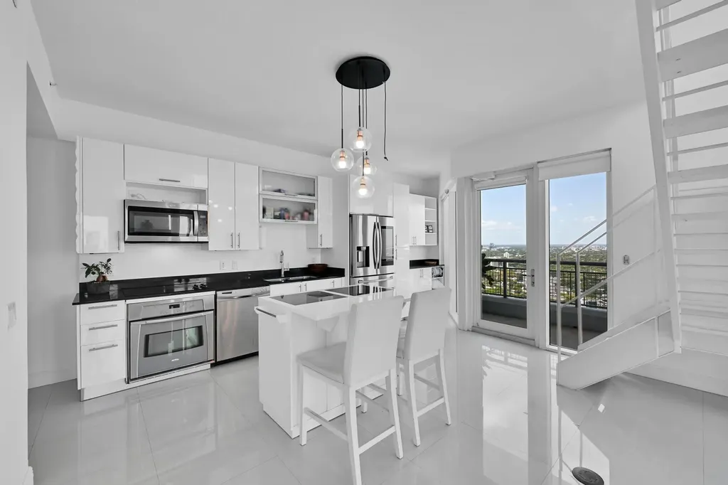 60 SW 13th Street Miami FL 33130