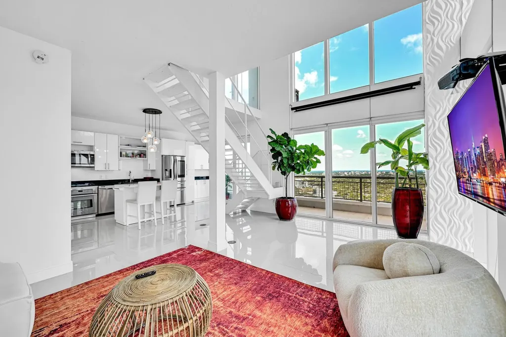 60 SW 13th Street Miami FL 33130