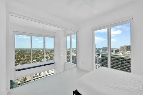 60 SW 13th Street Miami FL 33130