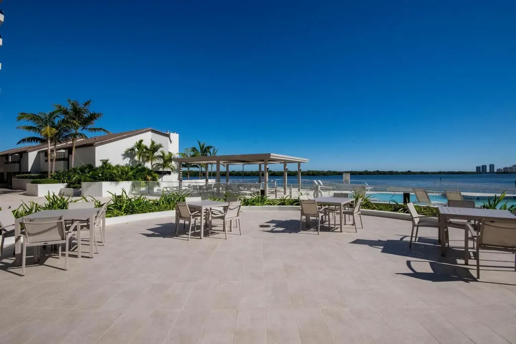 100 Lakeshore Drive North Palm Beach FL 33408
