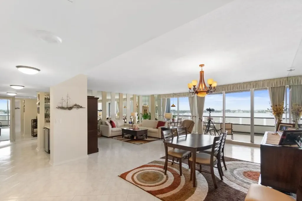 100 Lakeshore Drive North Palm Beach FL 33408