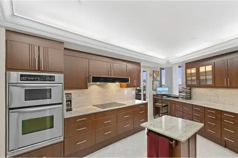 100 Lakeshore Drive North Palm Beach FL 33408