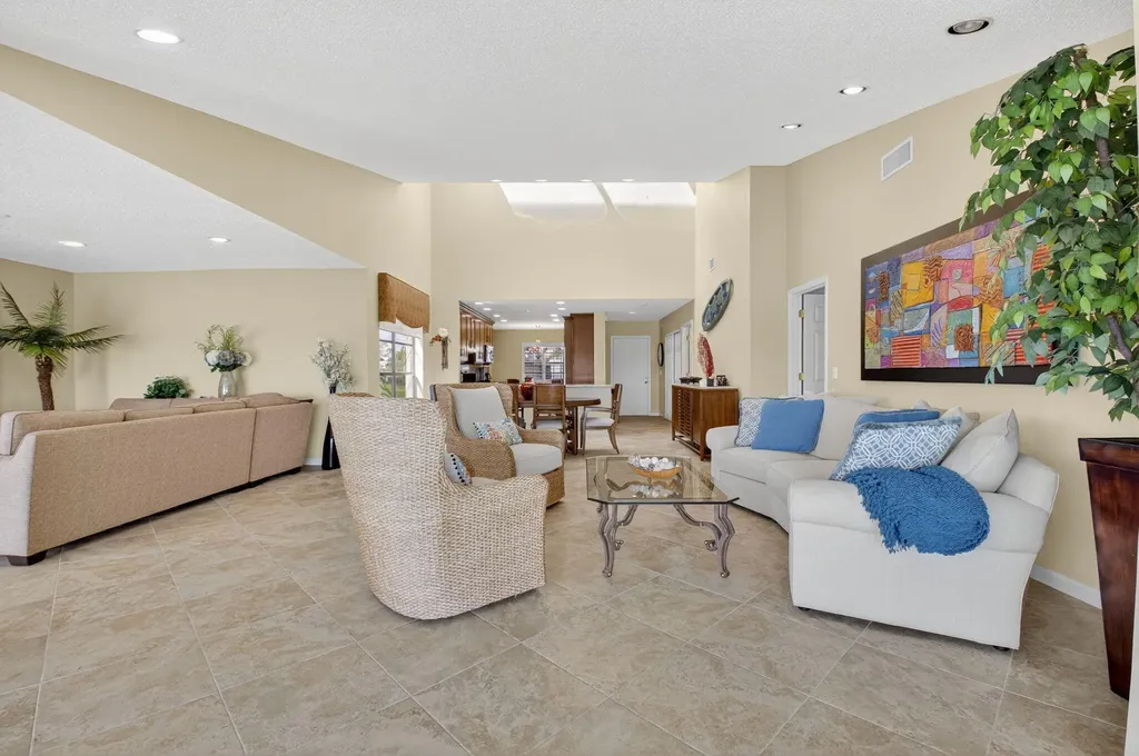 21 Eastgate Drive Boynton Beach FL 33436
