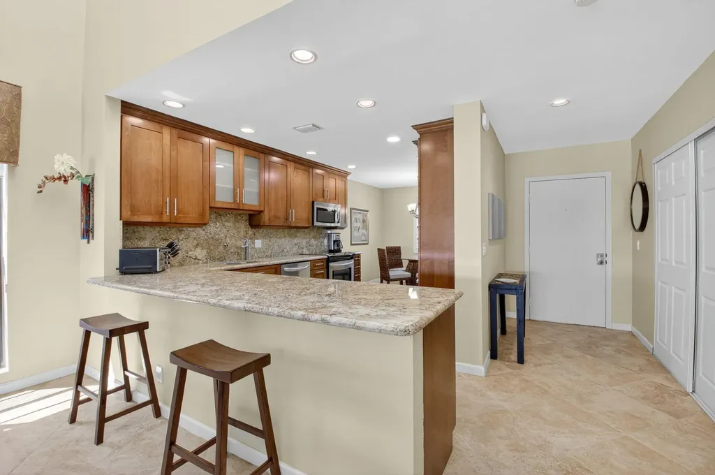 21 Eastgate Drive Boynton Beach FL 33436
