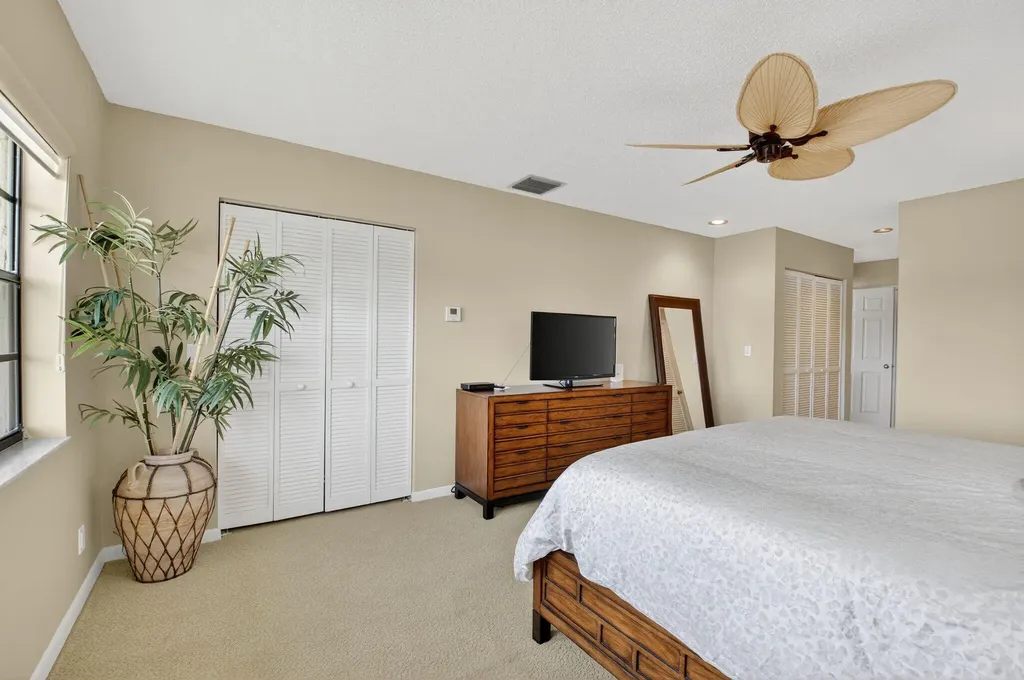 21 Eastgate Drive Boynton Beach FL 33436