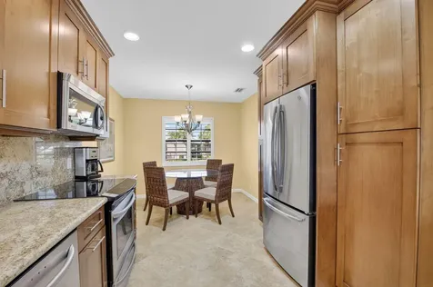 21 Eastgate Drive Boynton Beach FL 33436