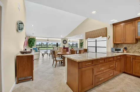 21 Eastgate Drive Boynton Beach FL 33436