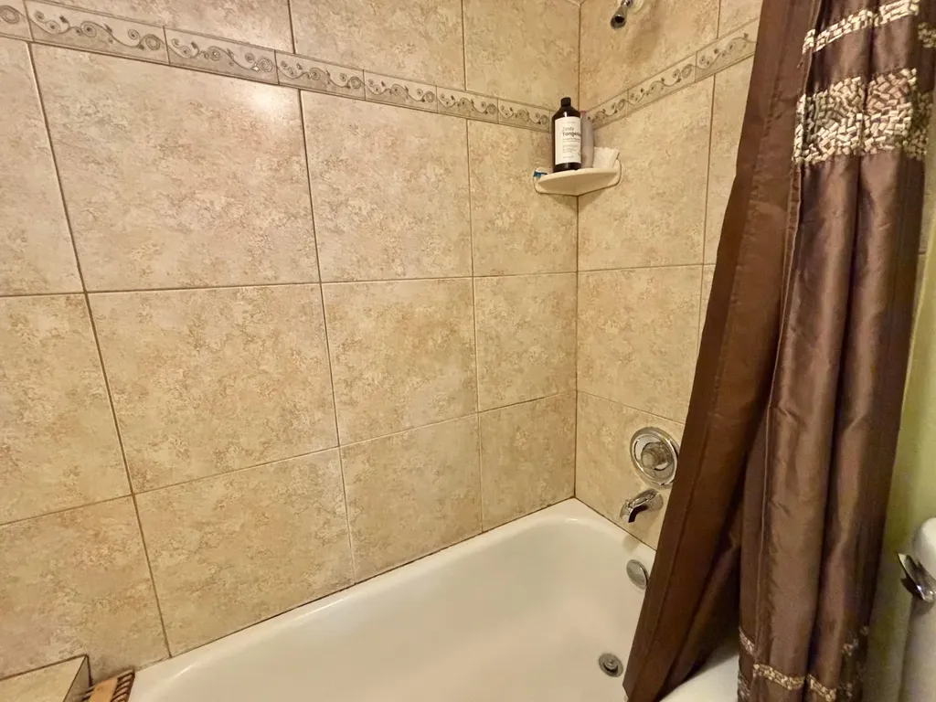 8600 NW 34th Place Sunrise FL 33351