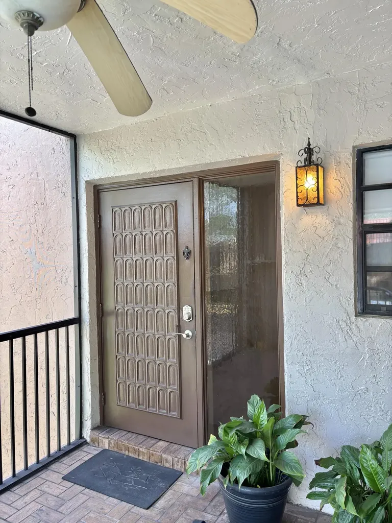 8600 NW 34th Place Sunrise FL 33351