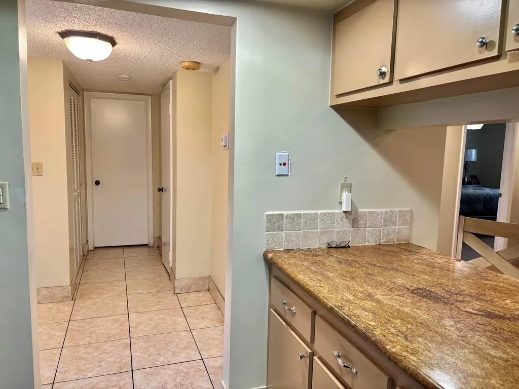 8600 NW 34th Place Sunrise FL 33351