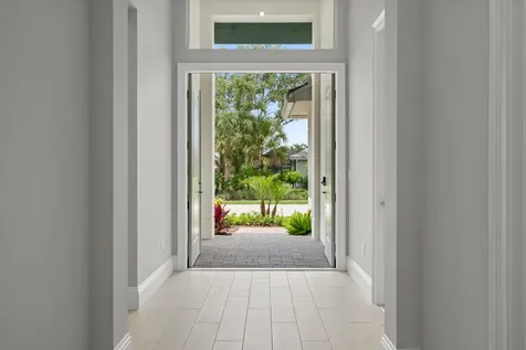 4133 Lucaya Pointe Way Vero Beach FL 32967