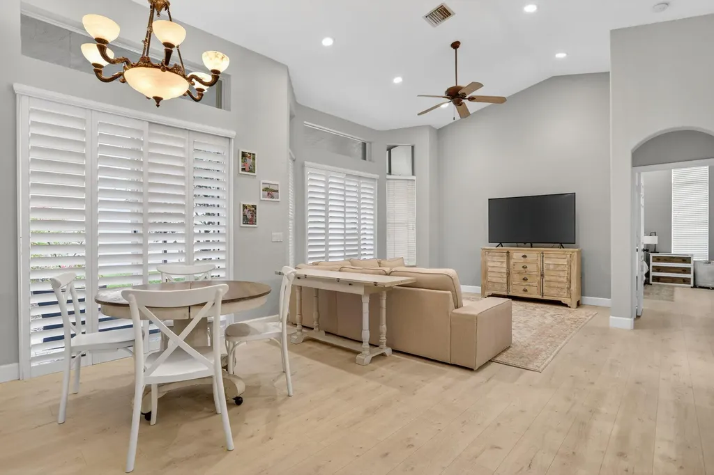 5817 NW 120th Avenue Coral Springs FL 33076