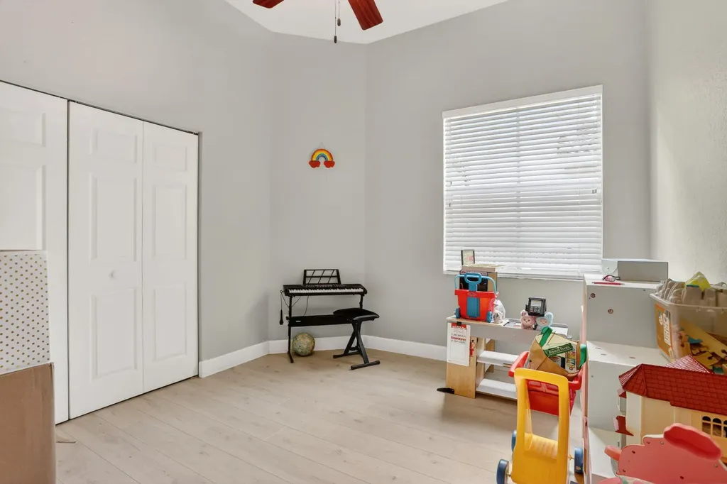 5817 NW 120th Avenue Coral Springs FL 33076