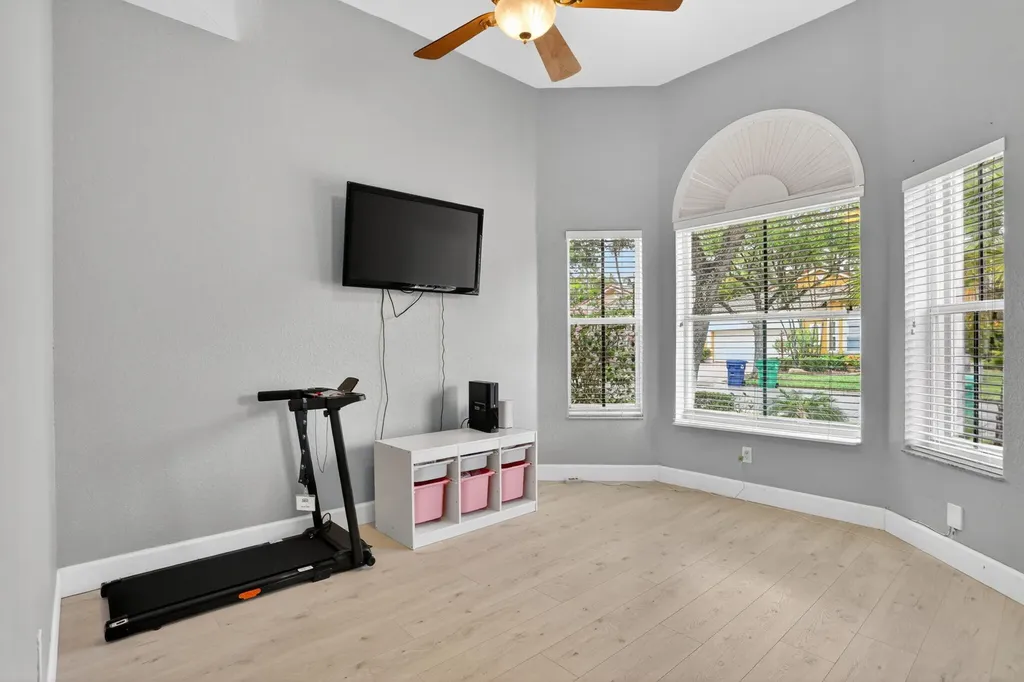5817 NW 120th Avenue Coral Springs FL 33076