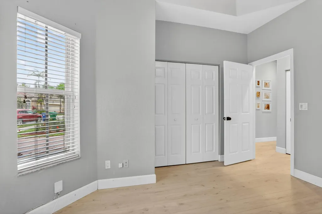 5817 NW 120th Avenue Coral Springs FL 33076