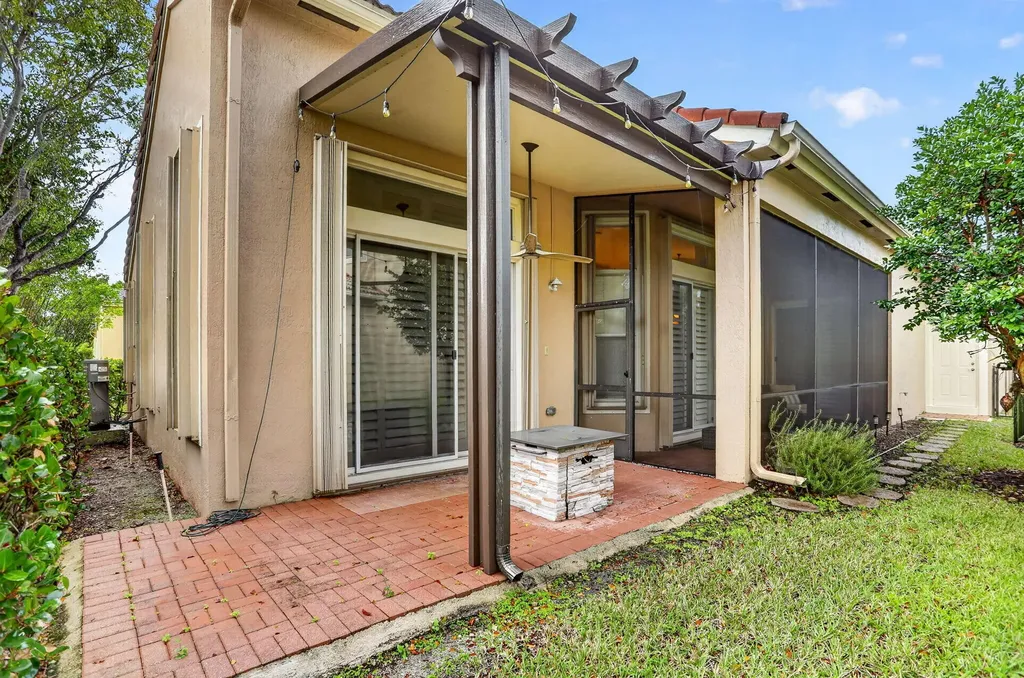5817 NW 120th Avenue Coral Springs FL 33076