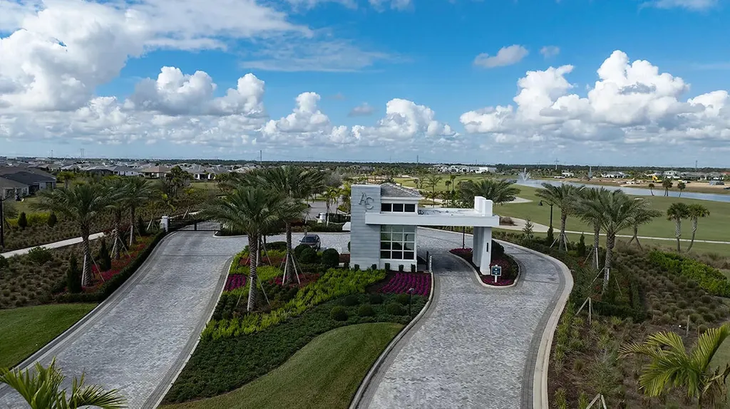 13777 SW Shinnecock Drive Port St Lucie FL 34987