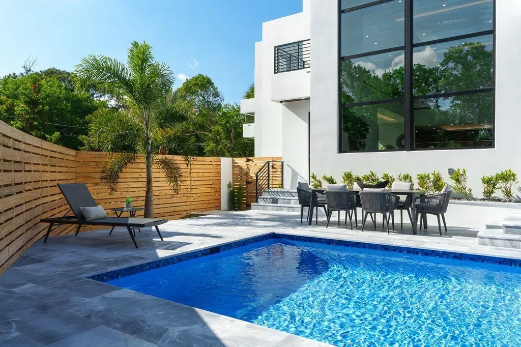 719 SW 11th Street Fort Lauderdale FL 33315