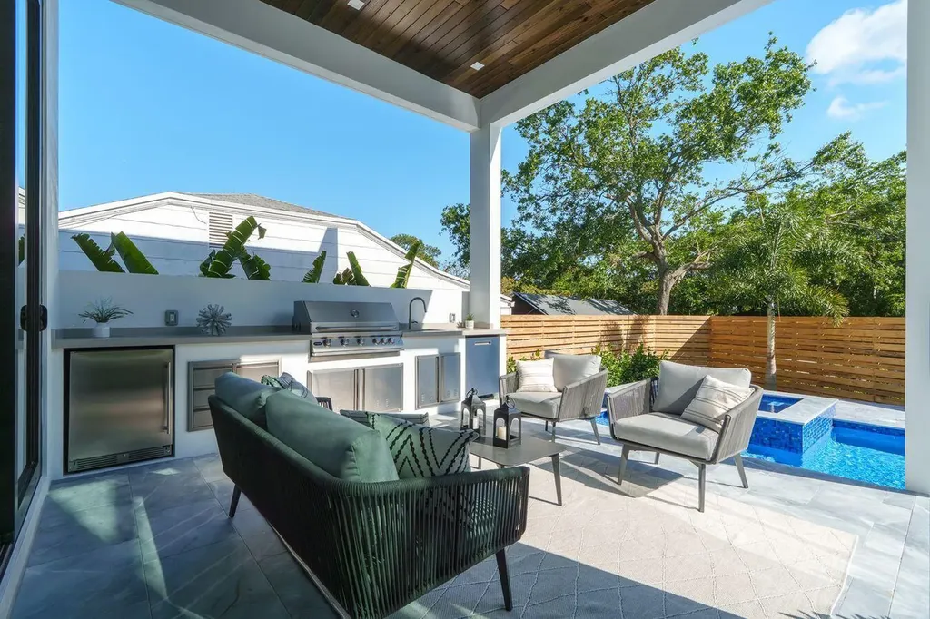 719 SW 11th Street Fort Lauderdale FL 33315