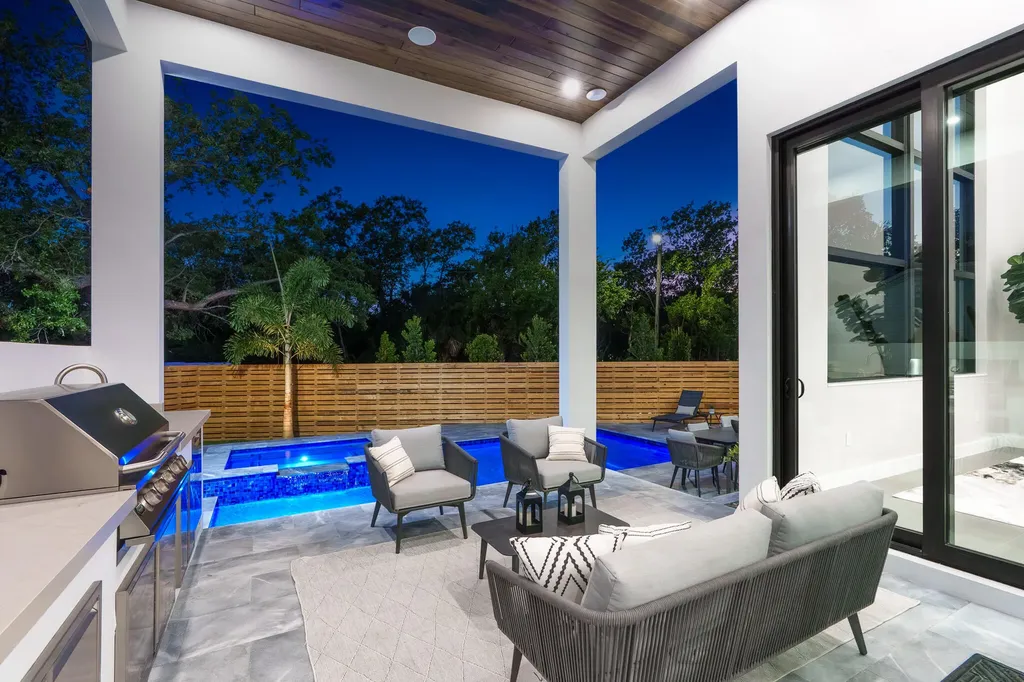 719 SW 11th Street Fort Lauderdale FL 33315