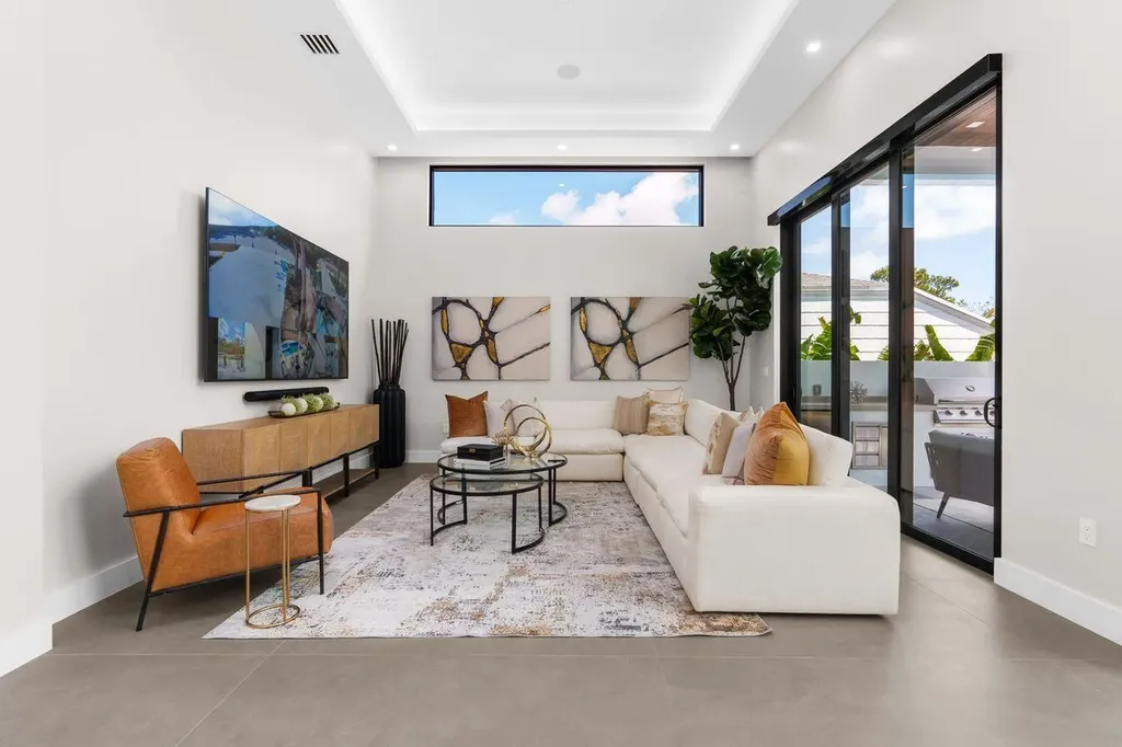 719 SW 11th Street Fort Lauderdale FL 33315