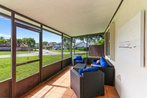 9909 SW 16th Street Pembroke Pines FL 33025