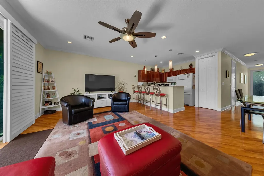 1327 SE 3rd Avenue Pompano Beach FL 33060