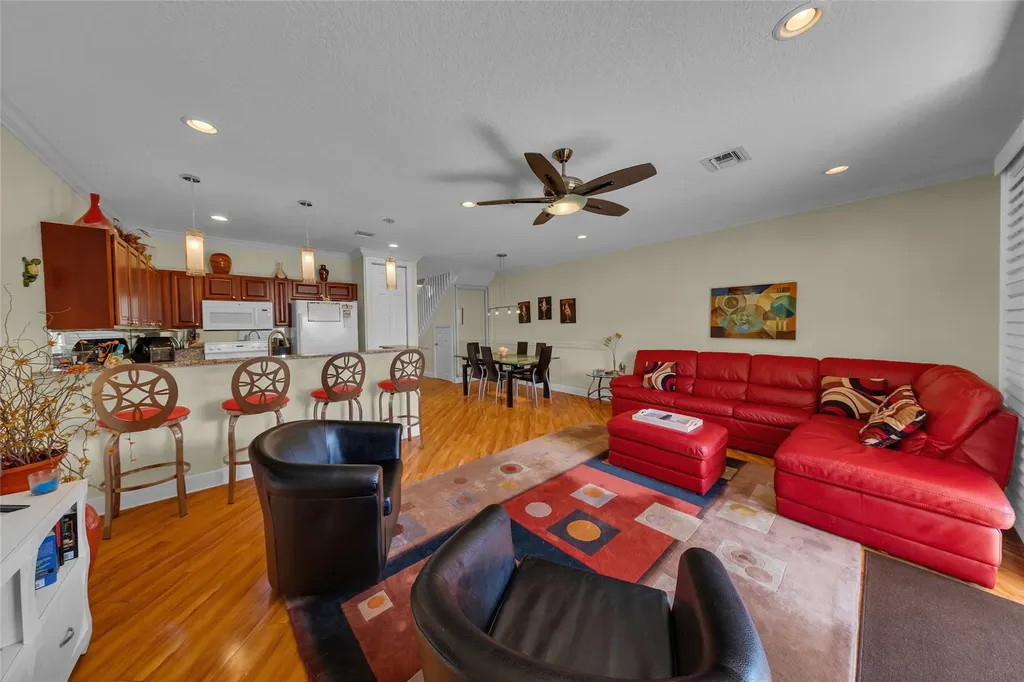 1327 SE 3rd Avenue Pompano Beach FL 33060
