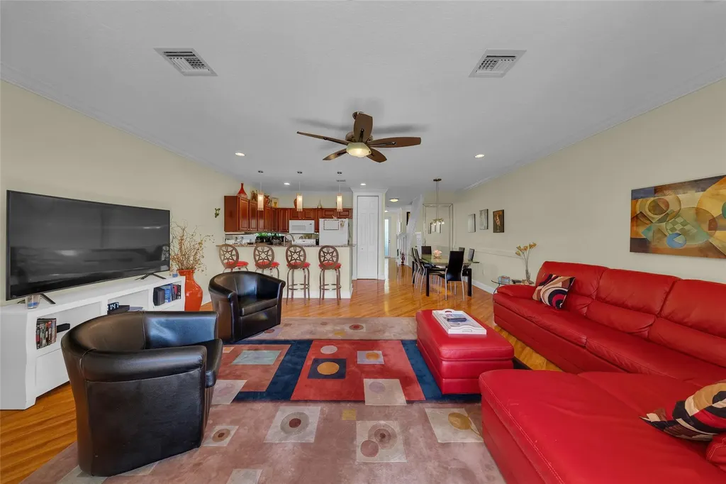 1327 SE 3rd Avenue Pompano Beach FL 33060