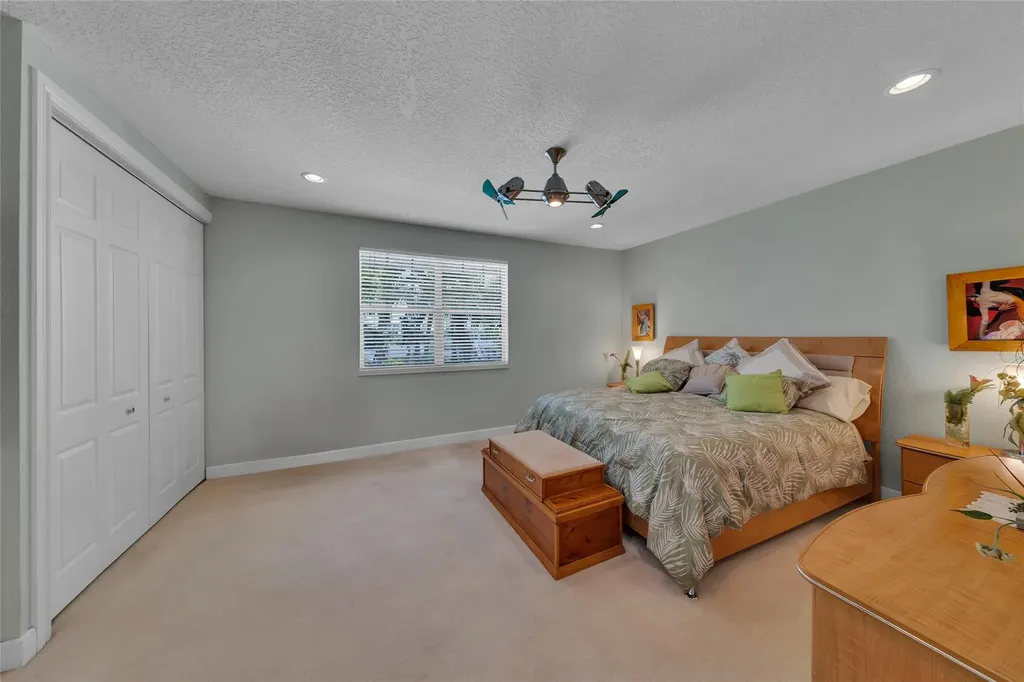 1327 SE 3rd Avenue Pompano Beach FL 33060