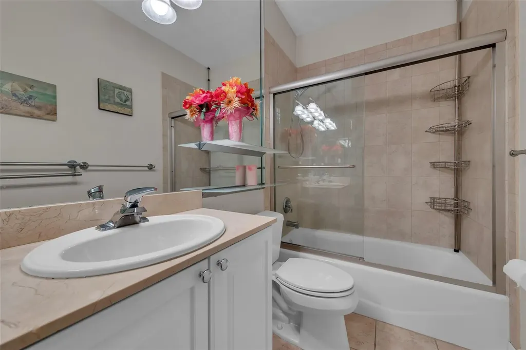 1327 SE 3rd Avenue Pompano Beach FL 33060