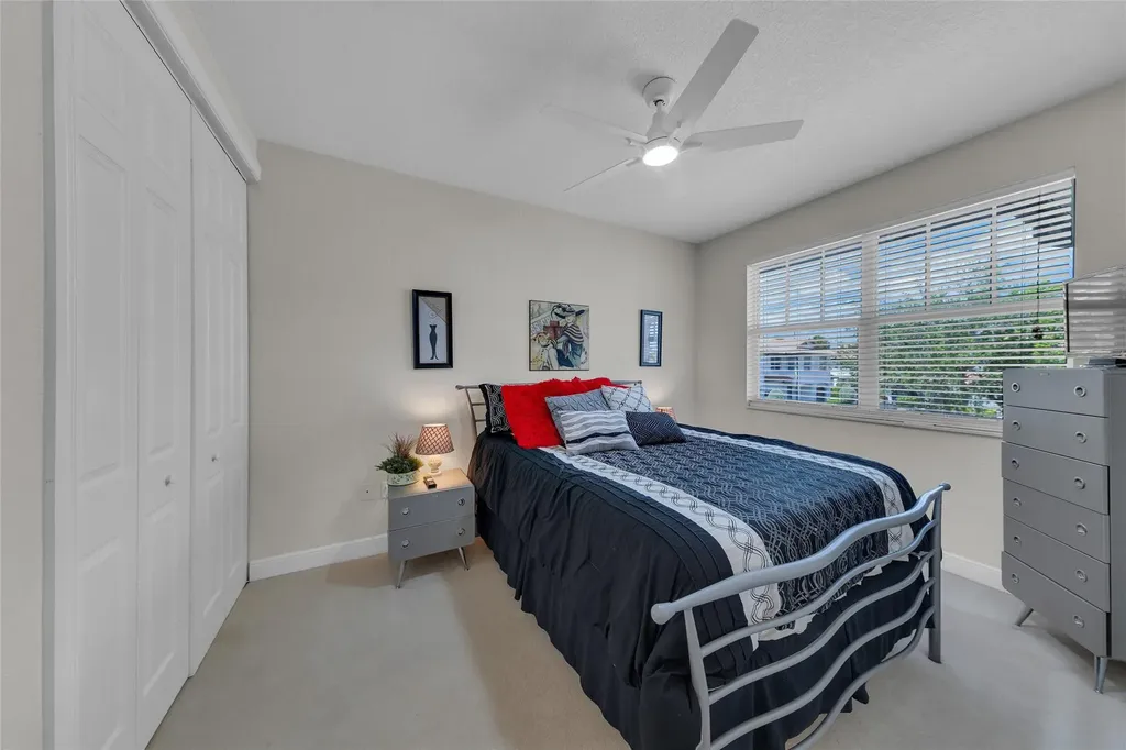 1327 SE 3rd Avenue Pompano Beach FL 33060