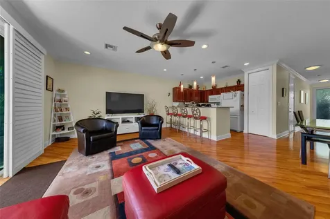 1327 SE 3rd Avenue Pompano Beach FL 33060