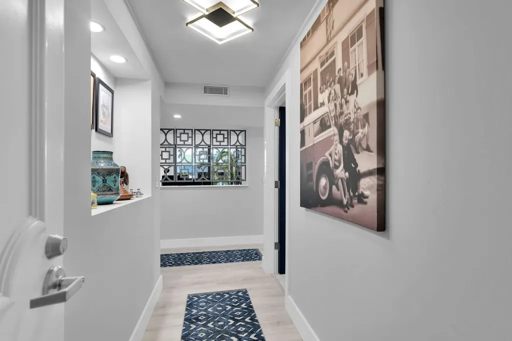 859 Jeffery Street Boca Raton FL 33487