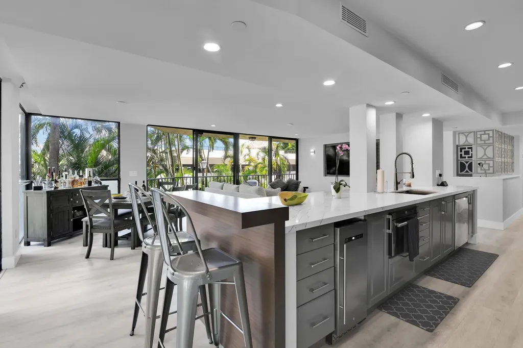 859 Jeffery Street Boca Raton FL 33487