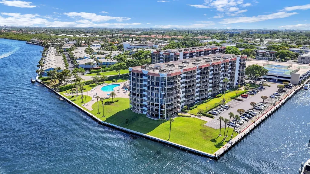 859 Jeffery Street Boca Raton FL 33487