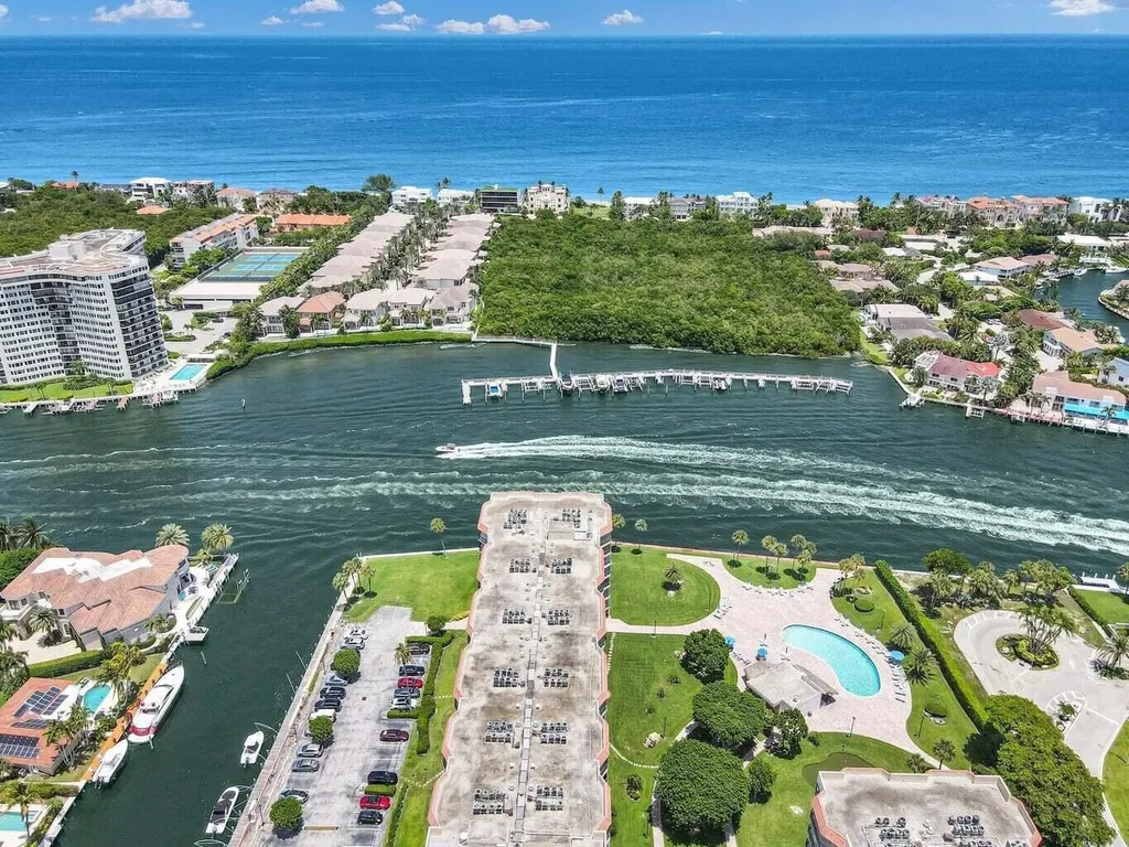 859 Jeffery Street Boca Raton FL 33487