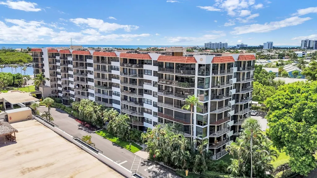 859 Jeffery Street Boca Raton FL 33487